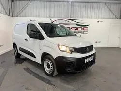 White Used 2023 Peugeot Partner Premium MPV | £13,500 (A bit pricey)
