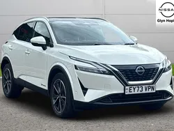 White Used 2023 Nissan Qashqai Tekna SUV | £27,050 (A bit pricey)