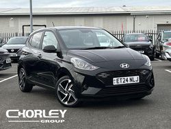 Black Used 2024 Hyundai i10 Premium Hatchback | £15,334 (Fair price)