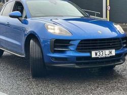 Blue Used 2019 Porsche Macan S SUV | £34,995 (Expensive)
