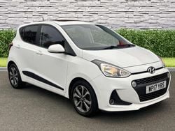 White Used 2017 Hyundai i10 Premium SE Hatchback | £5,000 (Fair price)