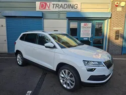 White Used 2018 Skoda Karoq SE L SUV | £10,500 (Fair price)