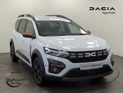 White Used 2024 Dacia Jogger Extreme MPV | £20,995 (Fair price)