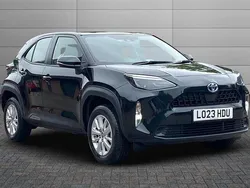 Black Used 2023 Toyota Yaris Cross SUV | £20,900 (Good price)