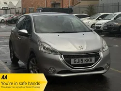 Silver Used 2015 Peugeot 208 Style Hatchback | £4,150 (Fair price)