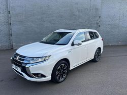White Used 2017 Mitsubishi Outlander P-HEV SUV | £10,690 (Fair price)