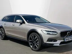 Used 2023 Volvo V90 CC Ultimate Estate | £41,000 (Fair price)