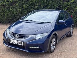 Blue Used 2012 Honda Civic SE Hatchback | £3,995 (Fair price)