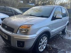 Silver Used 2010 Ford Fusion Titanium Hatchback | £1,295 (Good price)