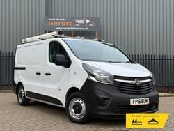 White Used 2016 Vauxhall Vivaro S Van | £7,443 (Fair price)
