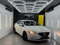White Used 2013 Volvo V40 SE Estate | £4,000 (Expensive)