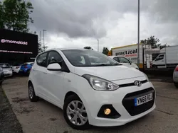 White Used 2016 Hyundai i10 SE Hatchback | £4,990 (Good price)
