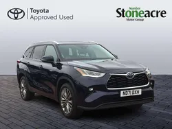 Blue Used 2021 Toyota Highlander SUV | £32,500 (Fair price)