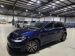 Blue Used 2018 VW Golf VII SE Hatchback | £11,230 (Fair price)