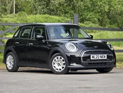 Black Used 2022 Mini ONE Classic Hatchback | £12,762 (Fair price)