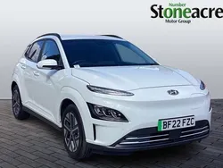 White Used 2022 Hyundai Kona Premium SUV | £11,995 (Fair price)