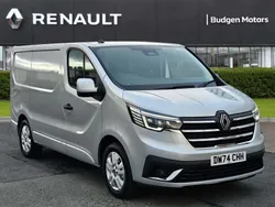 Grey Used 2025 Renault Trafic Van | £22,903 (Expensive)