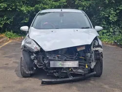 White Used 2013 Ford Fiesta Titanium Hatchback | £599