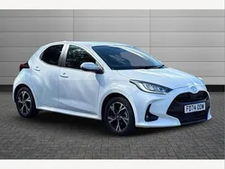 White New 2025 Toyota Yaris Hybrid Design Hatchback | £21,595 (Good price)