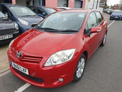 Red Used 2011 Toyota Auris Hatchback | £2,495 (Good price)