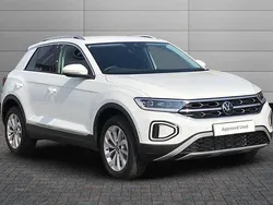 Pure white Used 2025 VW T-Roc Style SUV | £27,550 (Fair price)