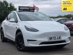 White Used 2022 Tesla Model Y Long Range SUV | £20,695 (Good price)