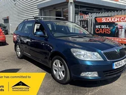 Blue Used 2013 Skoda Octavia Elegance Estate | £1,995 (Super price)