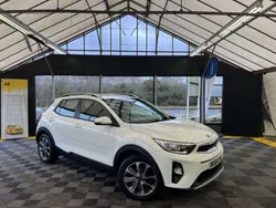 White Used 2018 Kia Stonic 2 SUV | £9,475 (Fair price)