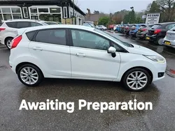 Frozen white Used 2017 Ford Fiesta Titanium Hatchback | £8,495 (Fair price)