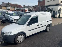 White Used 2011 Vauxhall Combo MPV | £1,495 (Super price)