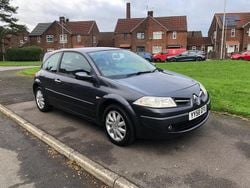 Grey Used 2009 Renault Mégane III Dynamique Hatchback | £1,099 (Fair price)