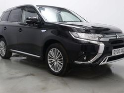 Black Used 2020 Mitsubishi Outlander P-HEV Estate | £17,400 (Fair price)