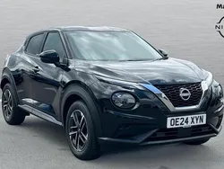 Black Used 2024 Nissan Juke N-Connecta SUV | £17,642 (Fair price)