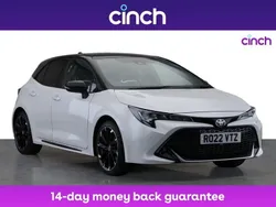 White Used 2022 Toyota Corolla Sport Hatchback | £18,999 (Fair price)