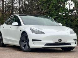 White Used 2022 Tesla Model 3 RWD Sedan | £16,490 (Fair price)