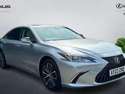 Silver Used 2023 Lexus ES300H Sedan | £32,350 (Fair price)