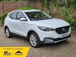 White Used 2019 MG ZS Excite Sedan | £8,950 (Fair price)