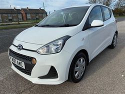 White Used 2017 Hyundai i10 SE Hatchback | £4,995 (Fair price)