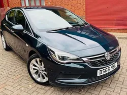 Green Used 2016 Vauxhall Astra Design Edition Hatchback | £3,690 (Fair price)