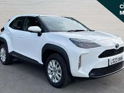 White Used 2023 Toyota Yaris Cross SUV | £19,842 (Good price)
