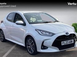 White Used 2023 Toyota Yaris Hybrid Hatchback | £20,035 (Fair price)