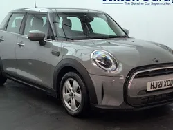 Used 2022 Mini Cooper Classic Hatchback | £13,250 (Good price)
