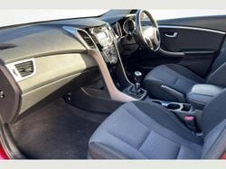 Red Used 2016 Hyundai i30 SE Hatchback | £6,990 (Fair price)