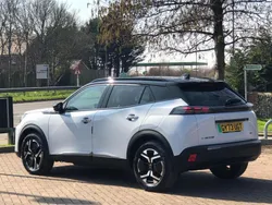 White Used 2023 Peugeot e-2008 SUV | £21,999 (Fair price)