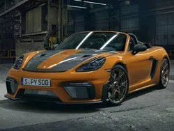Paint to sample: nordic gold metallic Used 2024 Porsche 718 Spyder | £144,995
