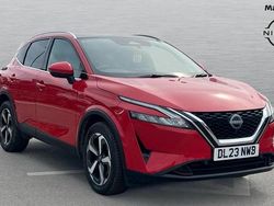Red Used 2023 Nissan Qashqai N-Connecta SUV | £19,109 (Fair price)