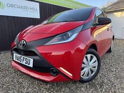 Red Used 2015 Toyota Aygo Hatchback | £5,295 (Good price)