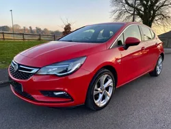 Red Used 2016 Vauxhall Astra SRi Hatchback | £3,950 (Good price)