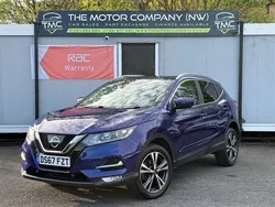 Blue Used 2017 Nissan Qashqai N-Connecta SUV | £8,290 (Fair price)