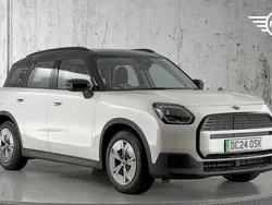 White Used 2024 Mini Countryman Classic SUV | £27,899 (Good price)